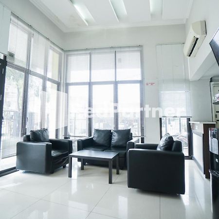 Toba Mansion Syariah Near Benhil Redpartner Hotell Jakarta Eksteriør bilde