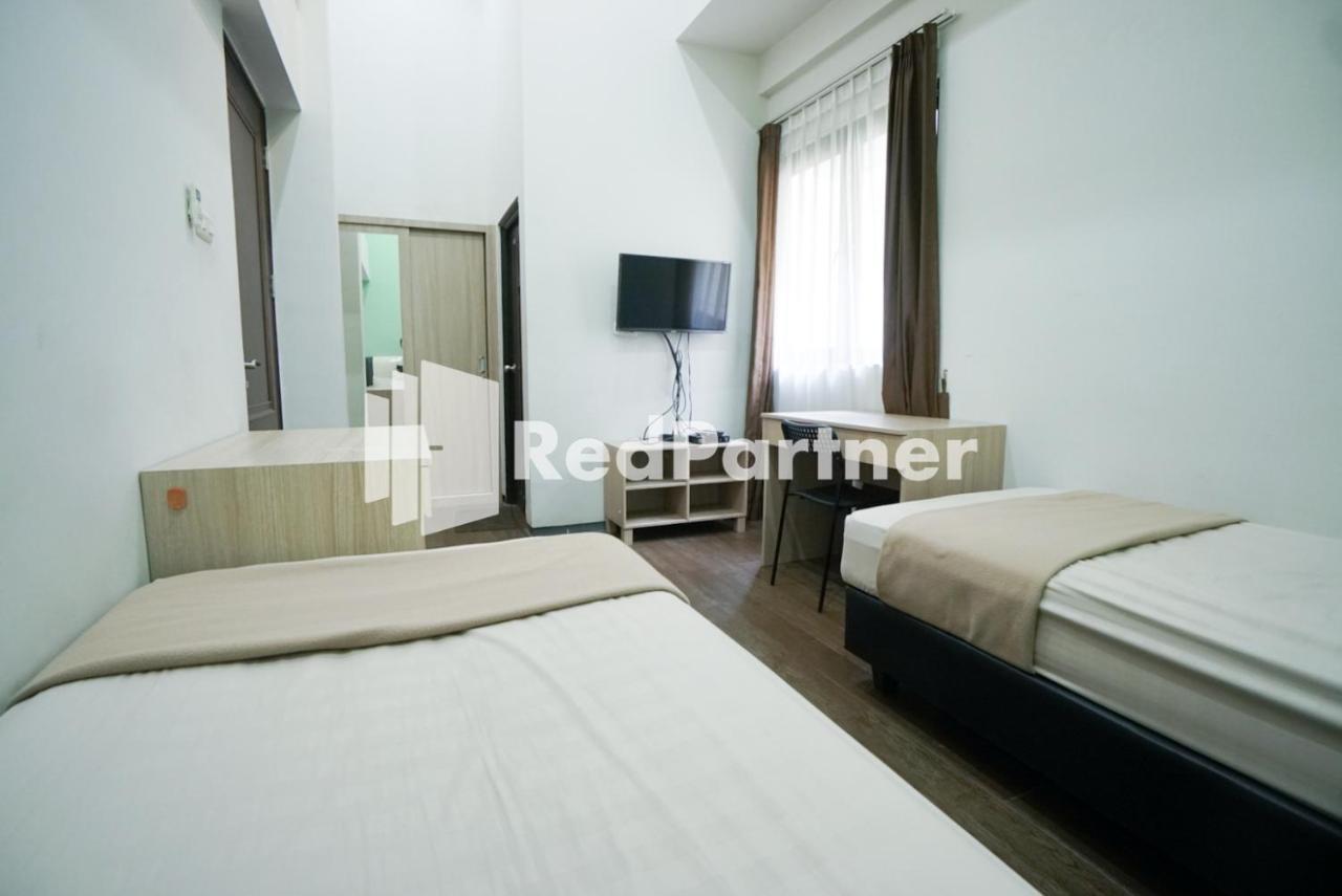 Toba Mansion Syariah Near Benhil Redpartner Hotell Jakarta Eksteriør bilde